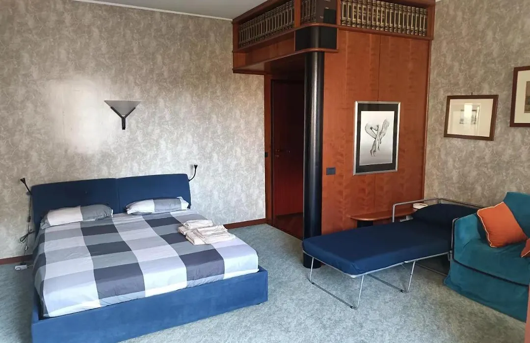 Corvetto 16 - Elegant apartment for 4 - Metro 5 min - Duomo 10 min-1
